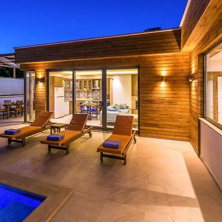 2 Sleeps 4 Isolated Honeymoon-villa Sardunya Villa Kas