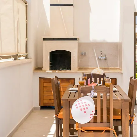 2 Sleeps 4 Isolated Honeymoon-villa Sardunya *